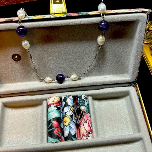 Freshwater Pearl & Amethyst Set - Picture 3 of 7
